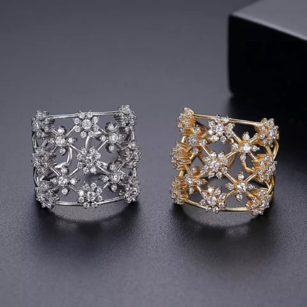 New Resizable Cocktail Flower Silver & Gold Rings - Picture 2 of 6